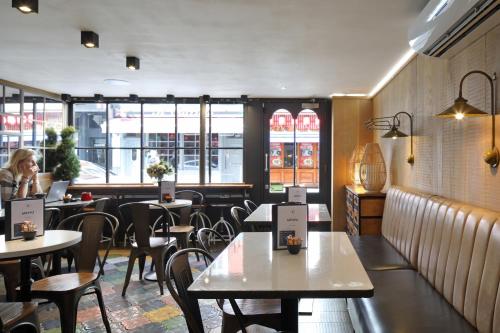 Étterem, The Z Hotel Soho near Piccadilly Circus Étterem, The Z Hotel Soho near Piccadilly Circus