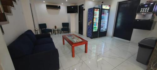 Lobi, Hotel LC in Colon Lobi, Hotel LC in Colon