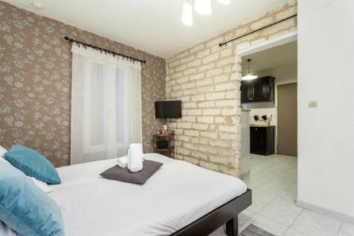 This photo about Colombet Stay's - Grimaud shared on HyHotel.com