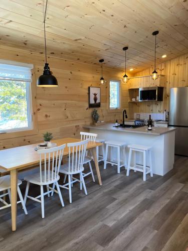 Chalet La P'tite Paix in Saint-Alexis-Des-Monts (QC) Chalet La P'tite Paix in Saint-Alexis-Des-Monts (QC)