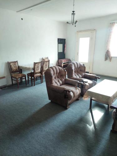 Sevan EM & YU in Shahumyan Sevan EM & YU in Shahumyan