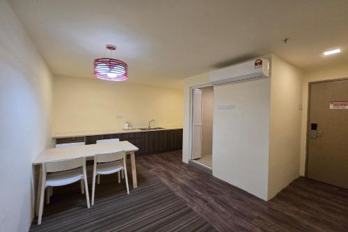 บริการและสิ่งอำนวยความสะดวก, โฮเทล เซรี วาริซาน เมละกา สเตเดียม ฮัง ตูอาห์ (Hotel Seri Warisan Melaka, Stadium Hang Tuah) near วัดเชงฮูนเตง บริการและสิ่งอำนวยความสะดวก, โฮเทล เซรี วาริซาน เมละกา สเตเดียม ฮัง ตูอาห์ (Hotel Seri Warisan Melaka, Stadium Hang Tuah) near วัดเชงฮูนเตง