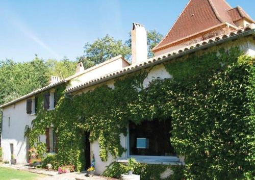 Propriete en pleine nature,grands espaces,, Perigord Noir, piscine chauffee, climatisation,wifi in Bouillac Propriete en pleine nature,grands espaces,, Perigord Noir, piscine chauffee, climatisation,wifi in Bouillac