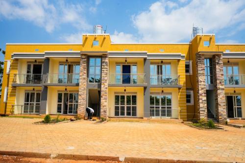 נוף חוץ, E- Gem in Gulu נוף חוץ, E- Gem in Gulu