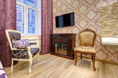 This photo about ApartHotel the City of Bridges shared on HyHotel.com