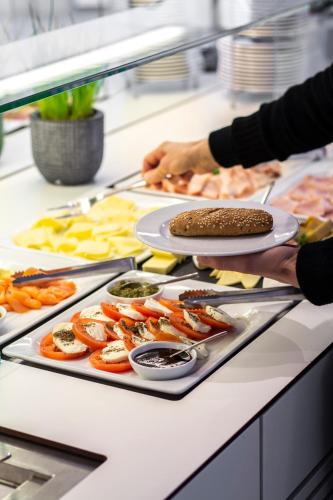 Food and beverages, Augarten Art Hotel, a Member of Design Hotels in Jakomini Food and beverages, Augarten Art Hotel, a Member of Design Hotels in Jakomini
