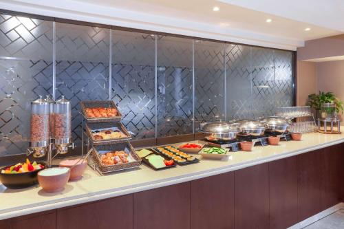 Restaurant, StayEasy Century City in Cape Town Restaurant, StayEasy Century City in Cape Town