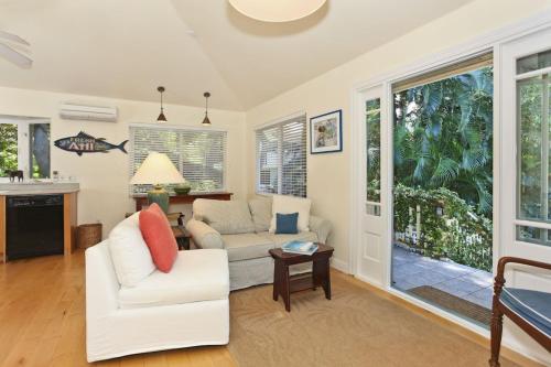 The Yellow Cottage in Lanikai Your Perfect Island Getaway! in カイルア オアフ(HI) The Yellow Cottage in Lanikai Your Perfect Island Getaway! in カイルア オアフ(HI)