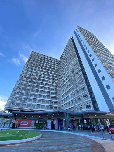 Suite 1014-Cavite Airbnb w/ Resort-like Amenities