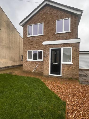 Modern 3 bedroom detached house in Spalding Modern 3 bedroom detached house in Spalding