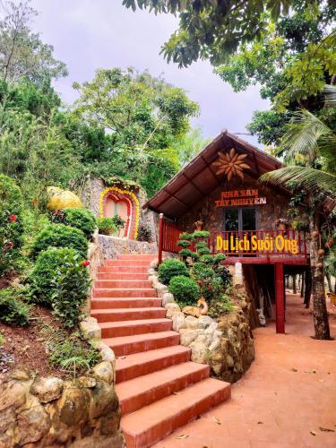 Khu du lịch Suối Ong (Khu du lich Suoi Ong) in Buon Buor Khu du lịch Suối Ong (Khu du lich Suoi Ong) in Buon Buor