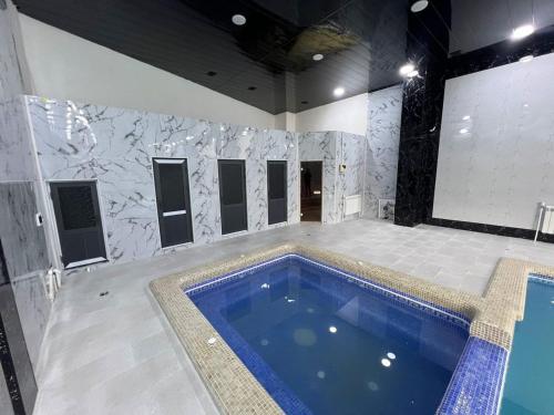 สระว่ายน้ำ, TM Hotel in อันดิจัน สระว่ายน้ำ, TM Hotel in อันดิจัน