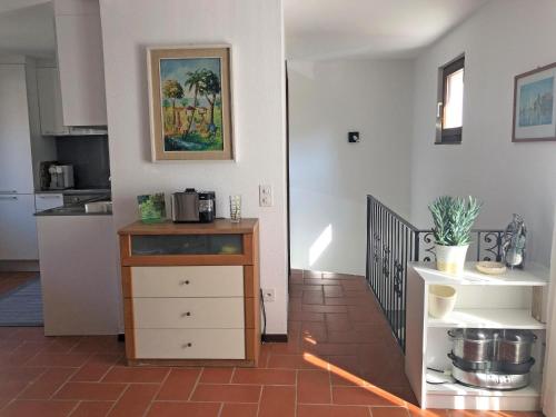 Casa Gialla by Fewotessin in Tegna Casa Gialla by Fewotessin in Tegna