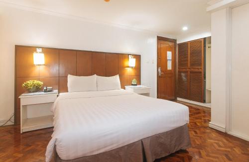 Comfy Inn Manila Kalaw by RedDoorz near Fort Santiago Comfy Inn Manila Kalaw by RedDoorz near Fort Santiago