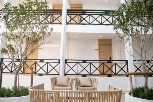 Vrt, Ruby Hotel in Xaysetha Vrt, Ruby Hotel in Xaysetha