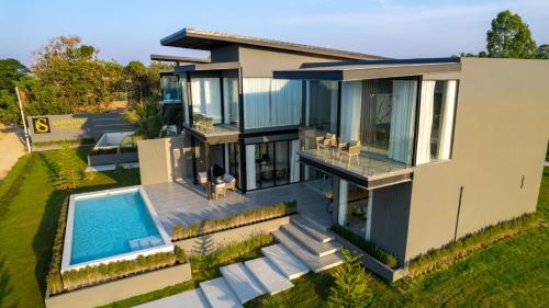 Sararin Luxury Villas in Hat Kham Sararin Luxury Villas in Hat Kham