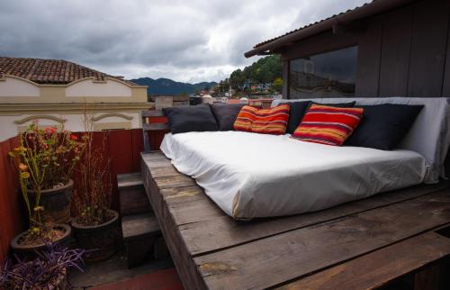 Balcony/terrace, Hostel Casa De Yagil in San Cristobal De Las Casas Balcony/terrace, Hostel Casa De Yagil in San Cristobal De Las Casas