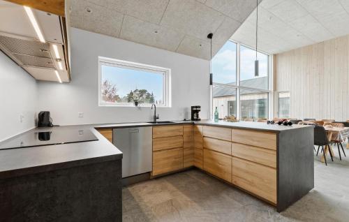 Kitchen, Gorgeous Home In Glesborg With Sauna in Glesborg Kitchen, Gorgeous Home In Glesborg With Sauna in Glesborg
