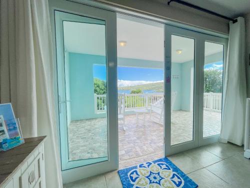 Balkon/teras, Island Charm Culebra - Studios & Suites - Amazing Water views in Culebra Puerto Rico! in Culebra Balkon/teras, Island Charm Culebra - Studios & Suites - Amazing Water views in Culebra Puerto Rico! in Culebra