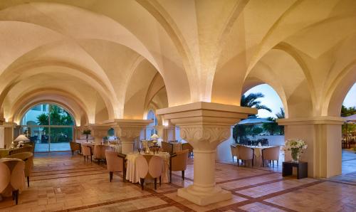 Restaurant, The Residence Tunis in Gammarth Restaurant, The Residence Tunis in Gammarth