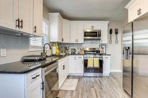 2 Mi to Midtown Chic Apartment in Atlanta! in Ansley Park 2 Mi to Midtown Chic Apartment in Atlanta! in Ansley Park