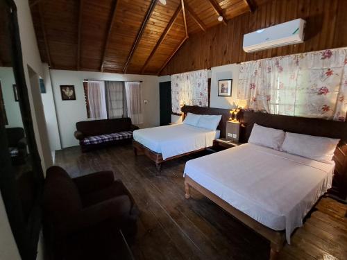 Mom's Place Negril in เนกริล Mom's Place Negril in เนกริล