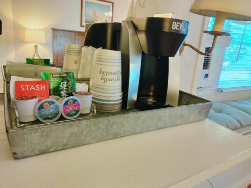 Cherokee Lodge in Coronado Cherokee Lodge in Coronado