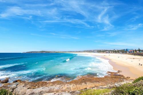 Ocean View 1BDR Apartment at Maroubra Beach in Maroubra Ocean View 1BDR Apartment at Maroubra Beach in Maroubra