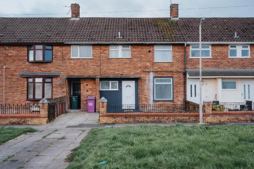Tampilan eksterior, Large 3 bedroom Liverpool Free parking in Croxteth Tampilan eksterior, Large 3 bedroom Liverpool Free parking in Croxteth