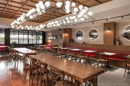 餐廳, 河堤漫旅 站前館 (River inn Station) in 高雄市 餐廳, 河堤漫旅 站前館 (River inn Station) in 高雄市
