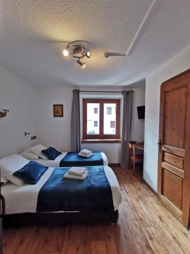 Hôtel Restaurant Angival - Chambres et Appartement (Hotel Restaurant Angival - Chambres et Appartement) in Bourg-Saint-Maurice Hôtel Restaurant Angival - Chambres et Appartement (Hotel Restaurant Angival - Chambres et Appartement) in Bourg-Saint-Maurice