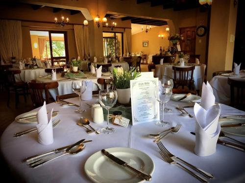 Étterem, Eight Bells Mountain Inn in Ruiterbos Étterem, Eight Bells Mountain Inn in Ruiterbos