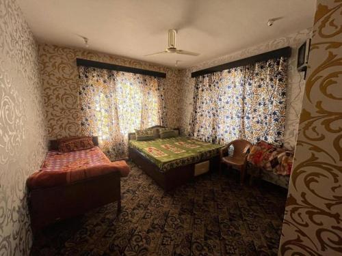Hotel Kashmir Heaven in Срінагар Hotel Kashmir Heaven in Срінагар