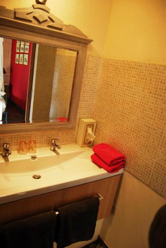 This photo about B&B De Akkerwinde shared on HyHotel.com