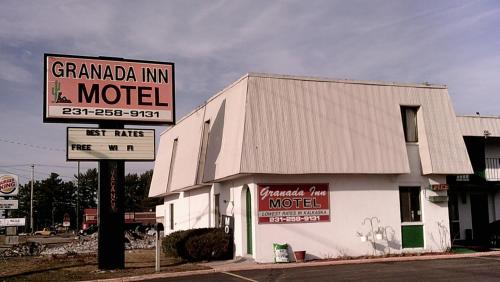 Granada Inn Motel - Kalkaska in Mackinaw City
