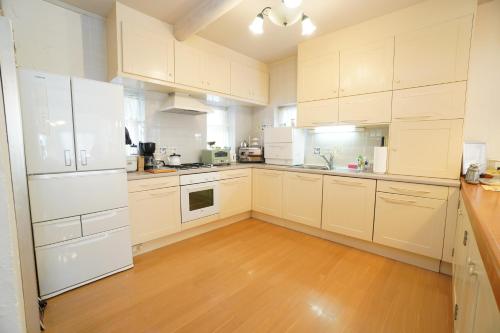 Kitchen, karuizawa villa Baum in miyota in Miyota Kitchen, karuizawa villa Baum in miyota in Miyota