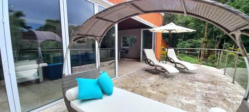 Summit View Guest House in Cerro Azul Summit View Guest House in Cerro Azul