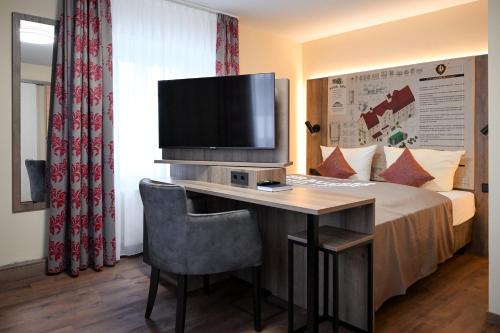 Brauerei Gasthaus Lohhof im Munchner Norden, direkt an der S1, nahe vom Flughafen, Zentrum, A92, All in Unterschleissheim Brauerei Gasthaus Lohhof im Munchner Norden, direkt an der S1, nahe vom Flughafen, Zentrum, A92, All in Unterschleissheim