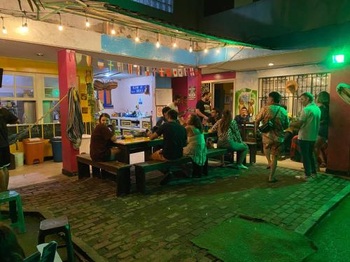 시설, 더 펠리칸 래리 호스텔 (The Pelican Larry Hostel) in 칼리 시설, 더 펠리칸 래리 호스텔 (The Pelican Larry Hostel) in 칼리