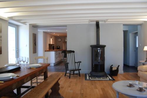 Maison de pêcheur à 1,5km de la mer (Maison de pecheur a 1,5km de la mer) in Blainville-Sur-Mer Maison de pêcheur à 1,5km de la mer (Maison de pecheur a 1,5km de la mer) in Blainville-Sur-Mer