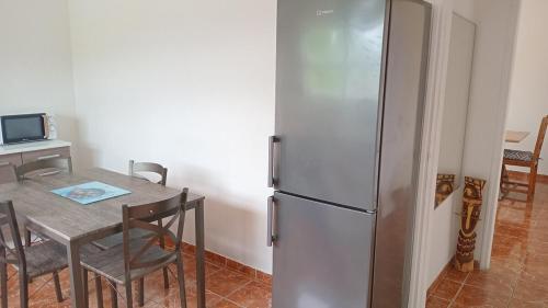Appartement F4 Kone centre Tel 7O 55 O8 in Kone Appartement F4 Kone centre Tel 7O 55 O8 in Kone
