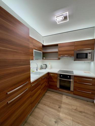 Kitchen, Smarty Choice Living with FREE PARKING - Vondrousova in Prague 17 Kitchen, Smarty Choice Living with FREE PARKING - Vondrousova in Prague 17