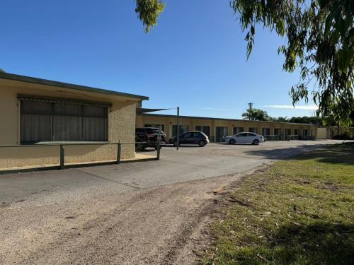 Lazy River Motor Inn in Swan Hill Lazy River Motor Inn in Swan Hill