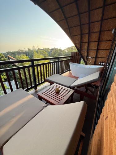 Balcony/terrace, Phumala Lanta Seaview Resort ภูมาลา ลันตา ซีวิว รีสอร์ท in Ba Kantiang Bay Balcony/terrace, Phumala Lanta Seaview Resort ภูมาลา ลันตา ซีวิว รีสอร์ท in Ba Kantiang Bay