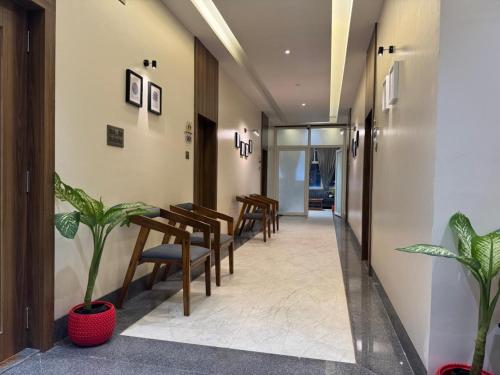 HOTEL SUNDARAI LODGING in Bavdhan HOTEL SUNDARAI LODGING in Bavdhan