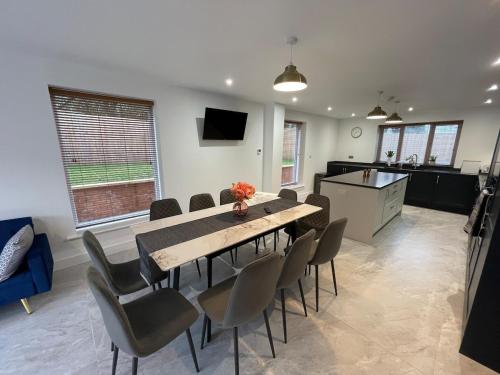 Konyha, Superb large accommodation in Hartlebury Konyha, Superb large accommodation in Hartlebury