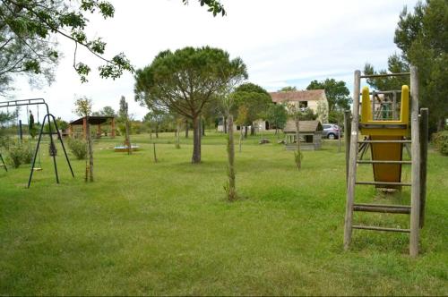 Garden, Les Verdisses Studio Cabine in Agde Garden, Les Verdisses Studio Cabine in Agde