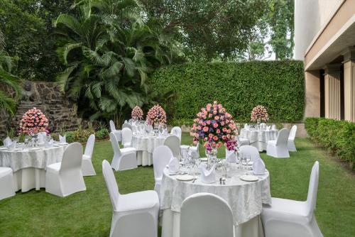 Étterem, Welcomhotel by ITC Hotels, Rama International, Aurangabad near Aurangabad repülőtér Étterem, Welcomhotel by ITC Hotels, Rama International, Aurangabad near Aurangabad repülőtér