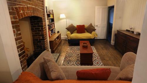 Charming 2BR Edwardian House in Market Town in Ilminster Charming 2BR Edwardian House in Market Town in Ilminster