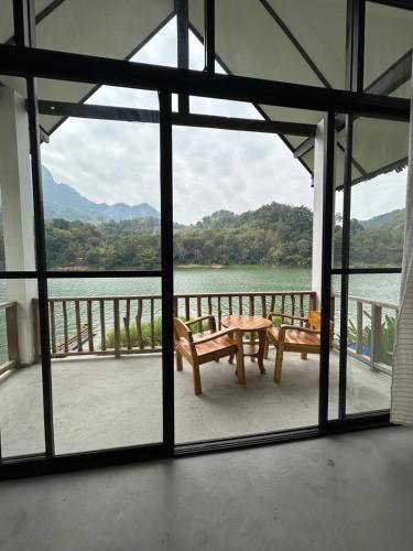 balcon/terasă, The River Huts in Nong Khiaw balcon/terasă, The River Huts in Nong Khiaw